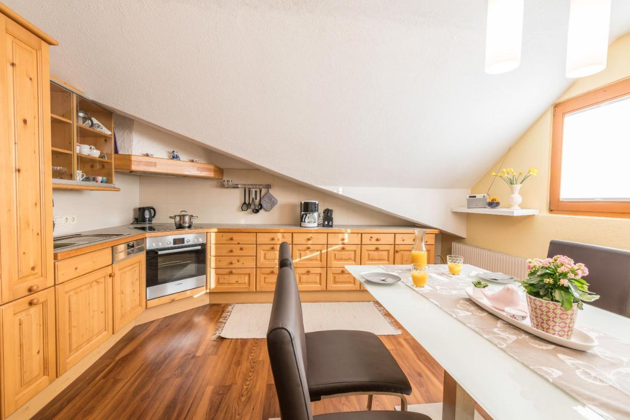Apartment Hildegard นอยชติฟ อิม ชตูไปทัล ภายนอก รูปภาพ